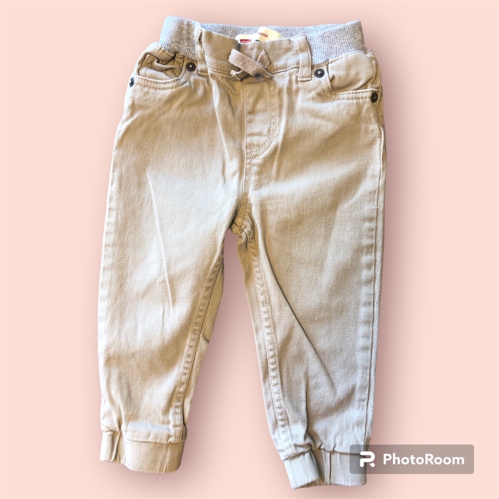⭐️3 for $15⭐️ Levi’s Khaki Jogger